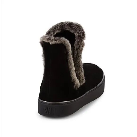 BNWT Stuart Weitzman Winter Fur-Trim Ankle Boots