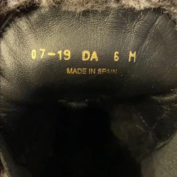 BNWT Stuart Weitzman Winter Fur-Trim Ankle Boots