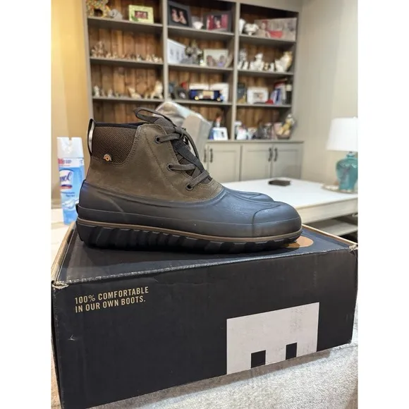 Bogs Classic Casual Lace Leather Men's Size 10 Waterproof Insulated Dark Brown