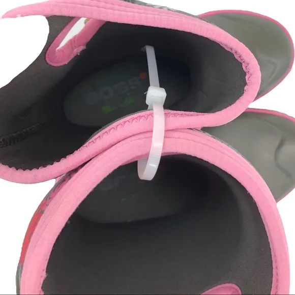 BOGS Grasp Garden Party Waterproof Rain Boots