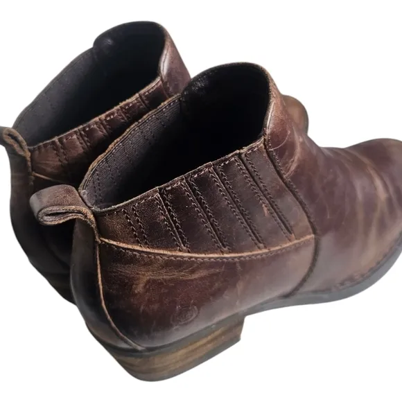 Born Beebe in Boardwalk - Born Womens Boots Size 7M
