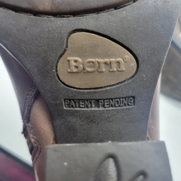 Born leather upper boots size 7M