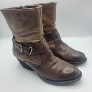 Born leather upper boots size 7M