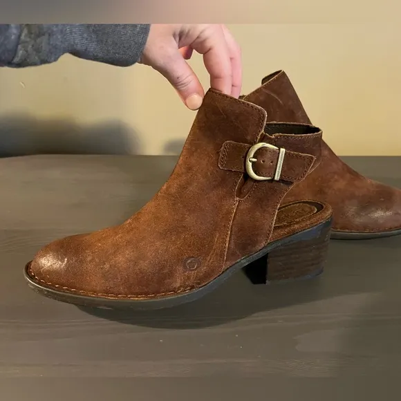 Born Margarit Shootie Boots NEW