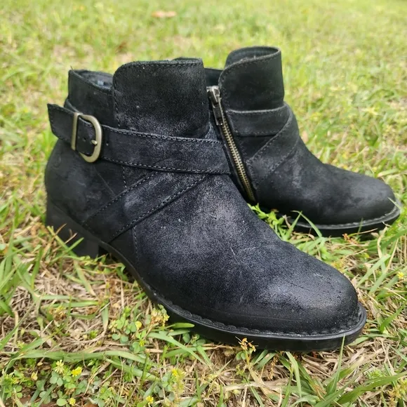 BORN Trinculo Ankle Boots NWOT
