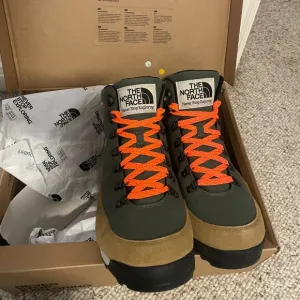 Brand New North Face Men's 10.5 Boots