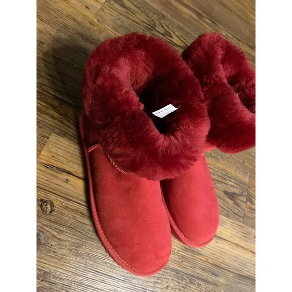 Brand New UGG Classic Short Red Sheepskin Boots for Women - Size 8 US, 39 EU New
