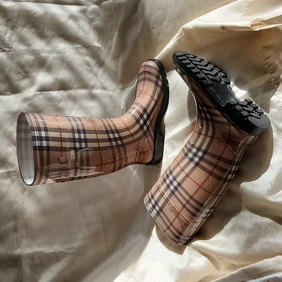 Burberry Plaid Women's Rain Boots, 37/7, $140