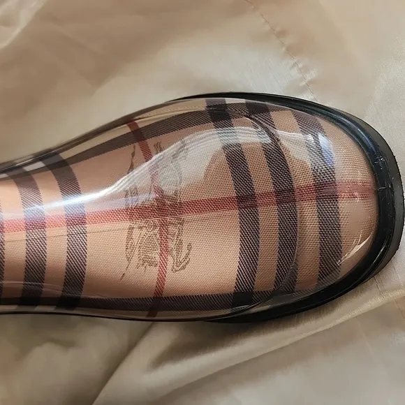 Burberry Plaid Women's Rain Boots, 37/7, $140