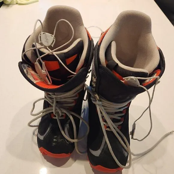 Burton Ruler Snowboard boots. Size 8.5