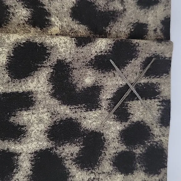 CAbi Jungle Skirt Taupe/Gray/Black Puma Leopard Print Size 4 NWOT