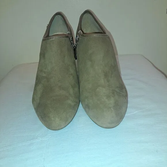 Calvin Klein Ankle Boots Booties 9.5 M‎ Pointed Toe Brown Suede Leather Women’s