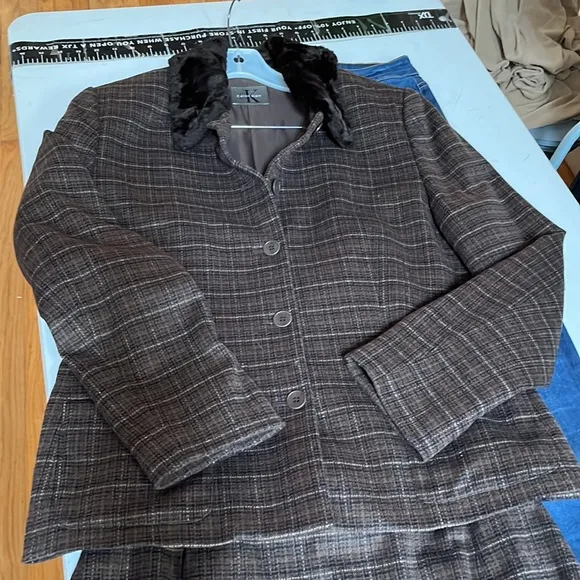 CALVIN KLEIN size 12 brown plaid 2 piece skirt suit wool cashmere blend
