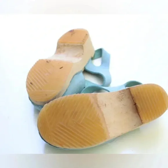 Cape clogs kids shoes