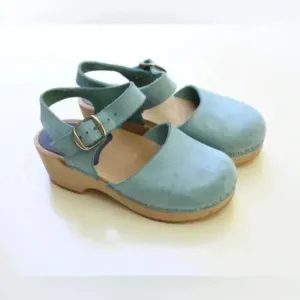 Cape clogs kids shoes
