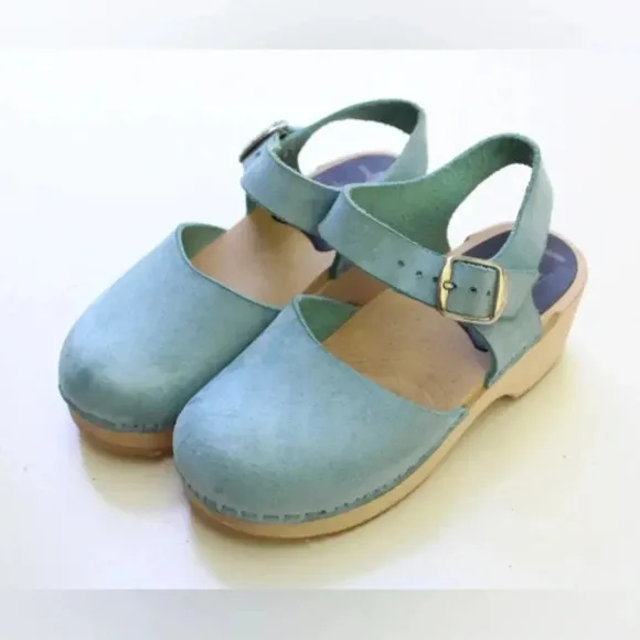 Cape clogs kids shoes