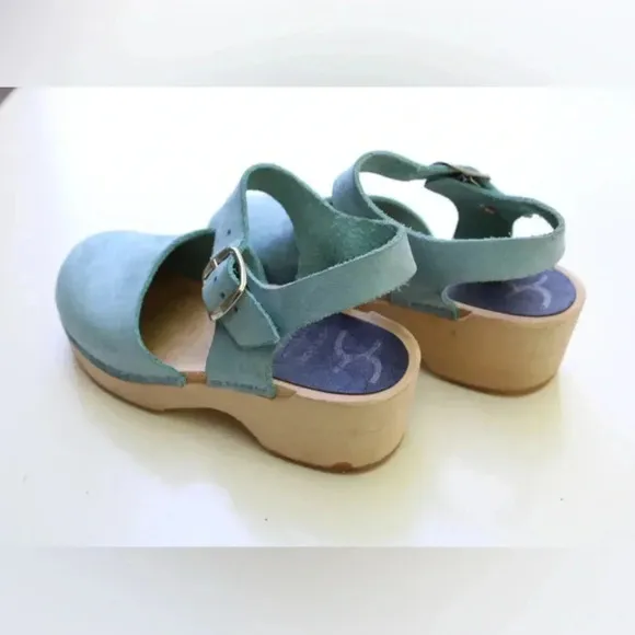 Cape clogs kids shoes