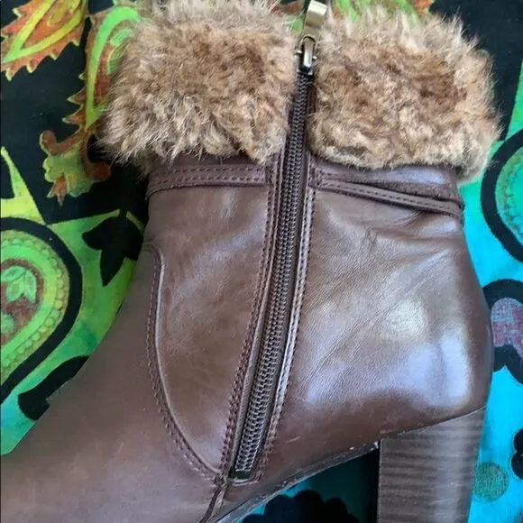 Caprice Women's Leather Faux Fur Heeled Brown Boots - Size 8