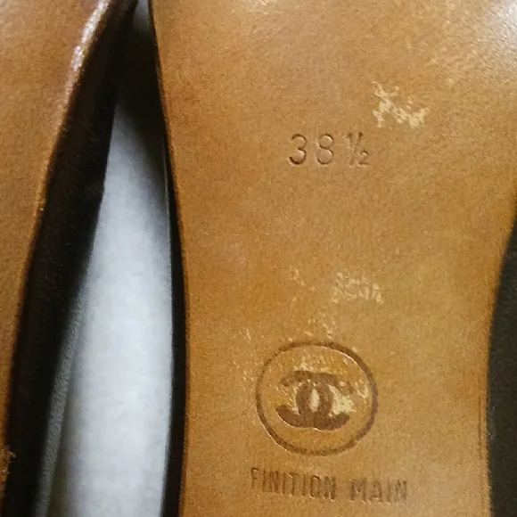 Chanel Brown Leather Heels. Beautiful Condition. Size 38.5