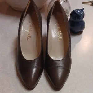 Chanel Brown Leather Heels. Beautiful Condition. Size 38.5