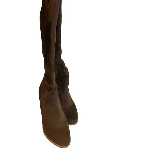Charles by Charles David boots size 5.5. Faux brown. Side zipper.