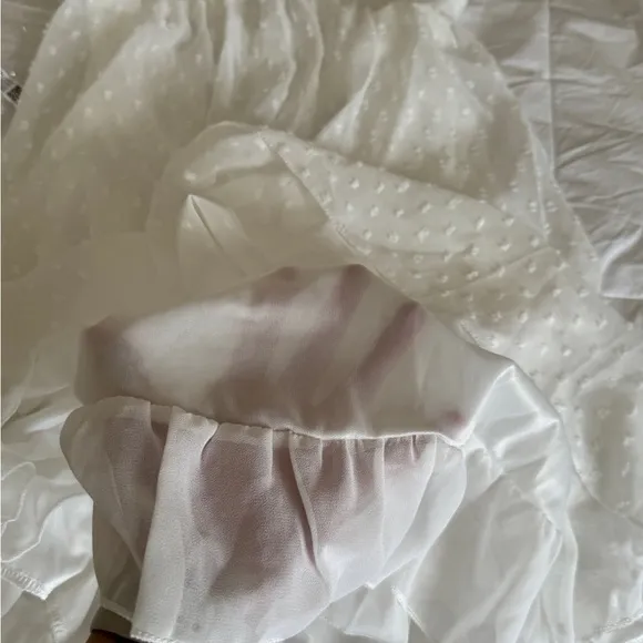 Charming White Off-the-Shoulder Women’s Dress Size S