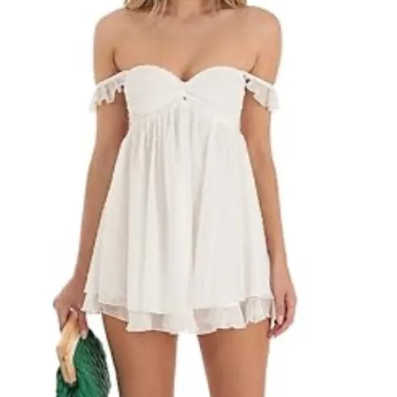 Charming White Off-the-Shoulder Women’s Dress Size S