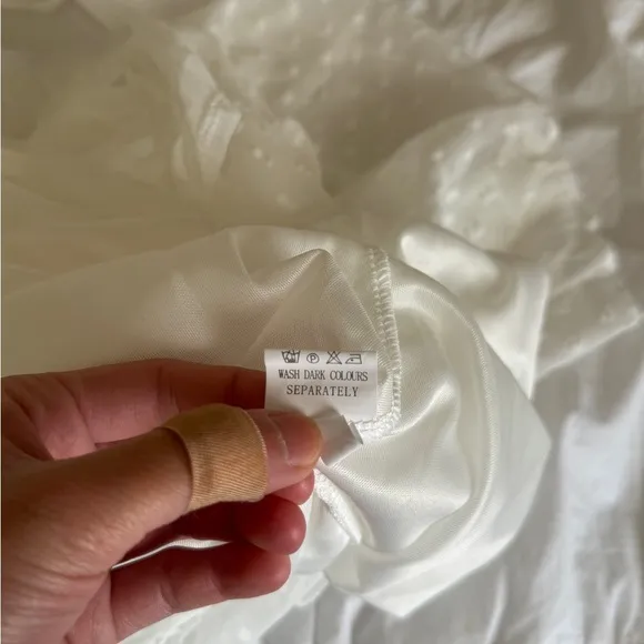 Charming White Off-the-Shoulder Women’s Dress Size S