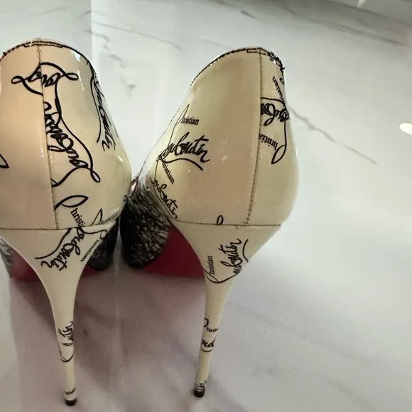 🧿Christian Louboutin 37 lady peep very privee high heels shoes never used