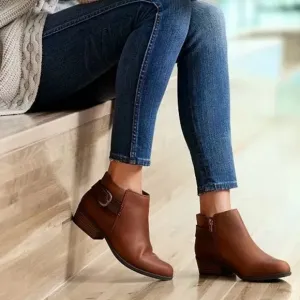 Clarks Collection Women’s Addiy Kara Tan Leather Almond Toe Ankle Boots, Size 8M