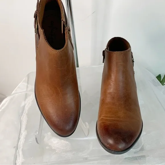 Clarks Collection Women's Brown Addiy Kara Booties!