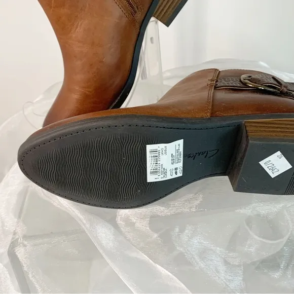 Clarks Collection Women's Brown Addiy Kara Booties!