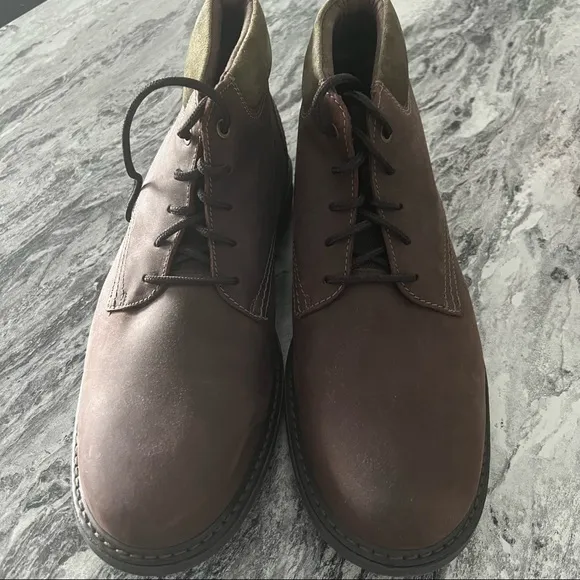 Clarks Rendell Peak brown leather boot (NIB)