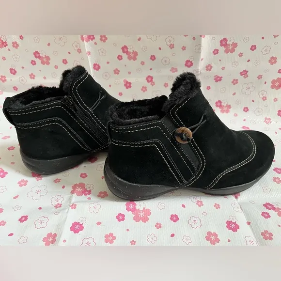 Clarks Roseville Aster Black Ankle Boots Leather/Suede Womens Size 7 WIDE