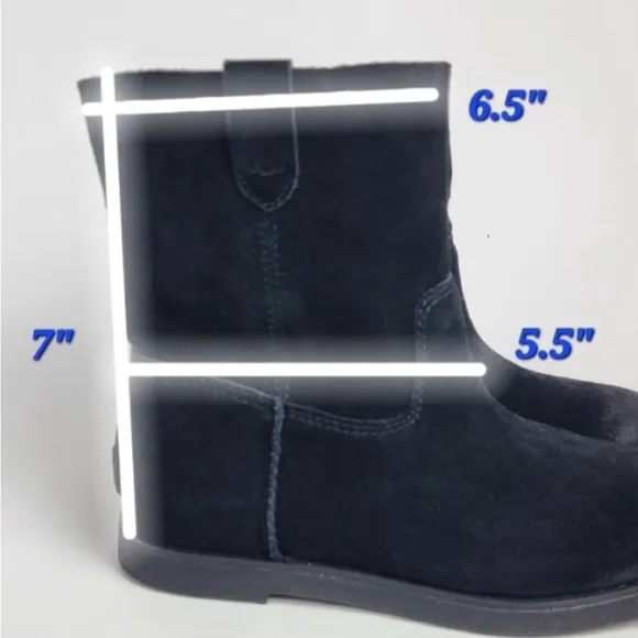 Classic Flat UGG Josefene Boots - Size 7 - NWT