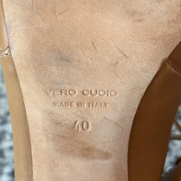 Club Monaco | Elegant Tan Leather Lace-Up Heels Size 40