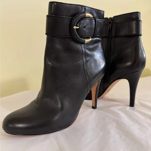 COACH Blossom Black Leather Belted Heeled Semi Mite Short Boots Sz 5.5
