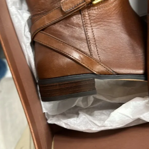 Coach Micha Cheatnut Brown Leather Buckle Riding Boots Size 5.5 Wide Calf