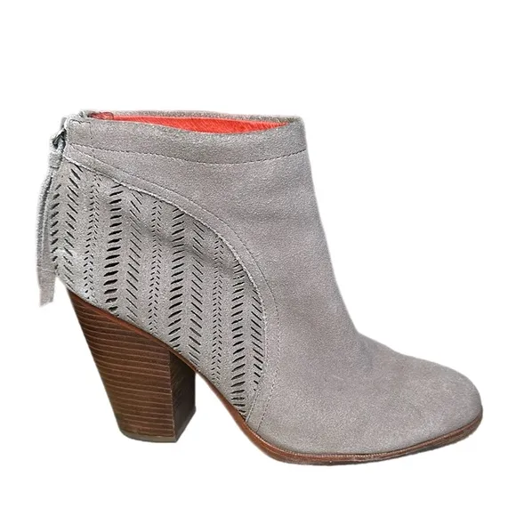 Coach Sahara Honey Suede Perforated High Heel Ankle Boots Bootie Size US 9 B