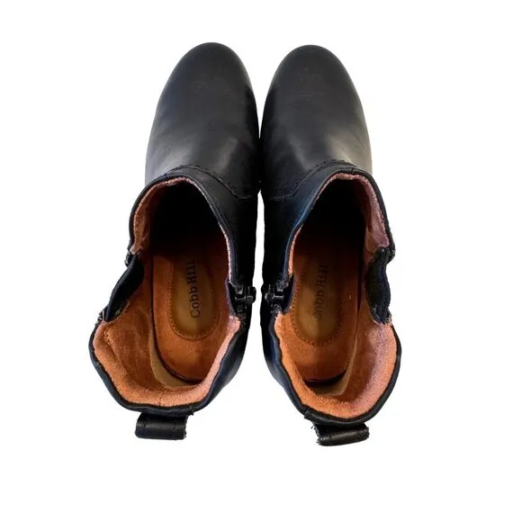 Cobb Hill Black Chelsea Round Toe Size 6.5  EU 37 Zip Up Support Leather Bootie