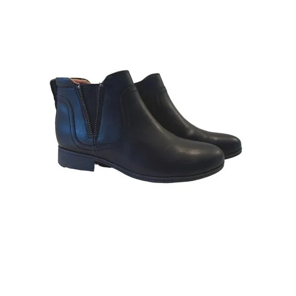 Cobb Hill Black Chelsea Round Toe Size 6.5  EU 37 Zip Up Support Leather Bootie