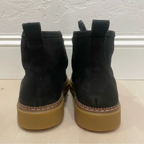 Cole Haan Women's 7.5 B All Day Summit Chukka Bootie Black Boots