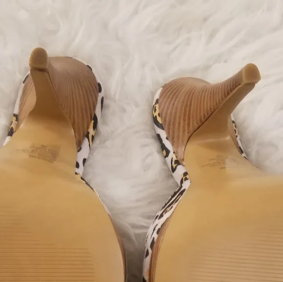 COLIN STUART for VS LEATHER ANIMAL PRINT HEELS