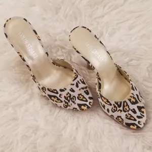 COLIN STUART for VS LEATHER ANIMAL PRINT HEELS