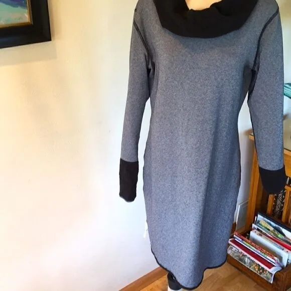 Columbia Dress black grey trim wide cowl neck long sleeve knit Large