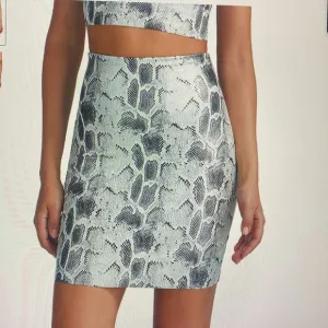 Commando Faux Leather Python Snake Print Mini Skirt Built in Spanx Shorts XS