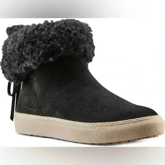 Cougar Devon Chelsea Waterproof Slip-On Bootie/Ankle Boots (Women) size 6