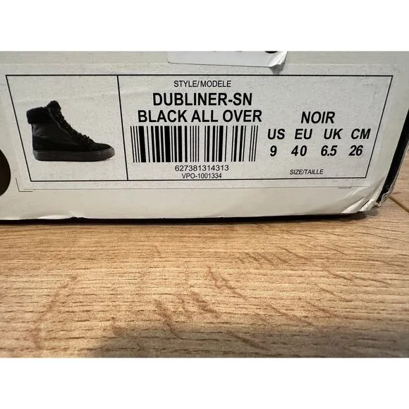 Cougar Dubliner Black Winter Sneakers Suede Nylon Size 9 NIB Faux Fur Collar WP