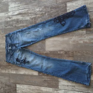 COWGIRL TUFF &quot;Roses &amp; Faith Black&quot;   bootcut med wash jeans rodeo sz 26x35L tall