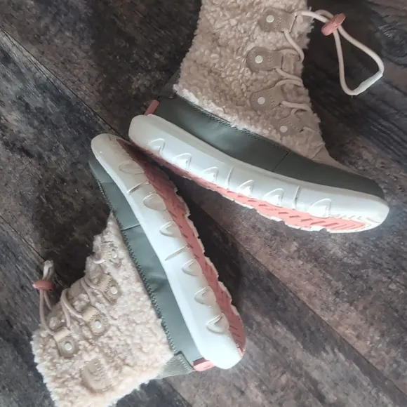 Cozy Beige and Olive Winter Boots
